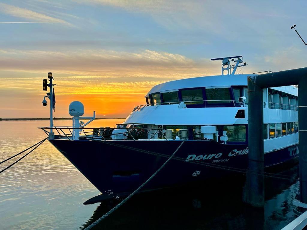 Douro Cruiser Vila Nova de Gaia Exterior photo